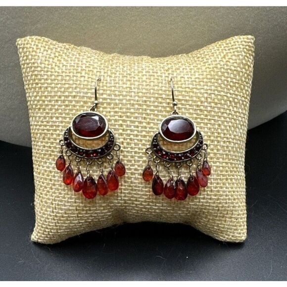 Vintage Monet Silver Tone Red Crystal Rhinestone Chandelier Dangle Drop Earrings - Picture 1 of 6